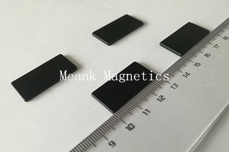 černé-epoxy-potahované-pravoúhlé-neodymium-magnety-bloky