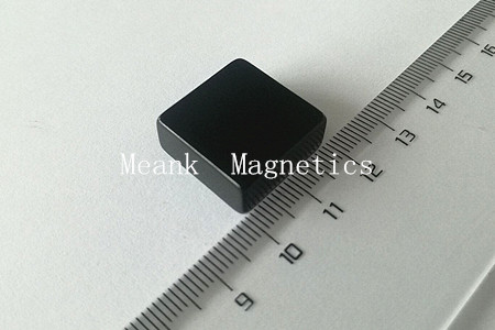 bloky čtverečních magnetů na epoxidové pryskyřice